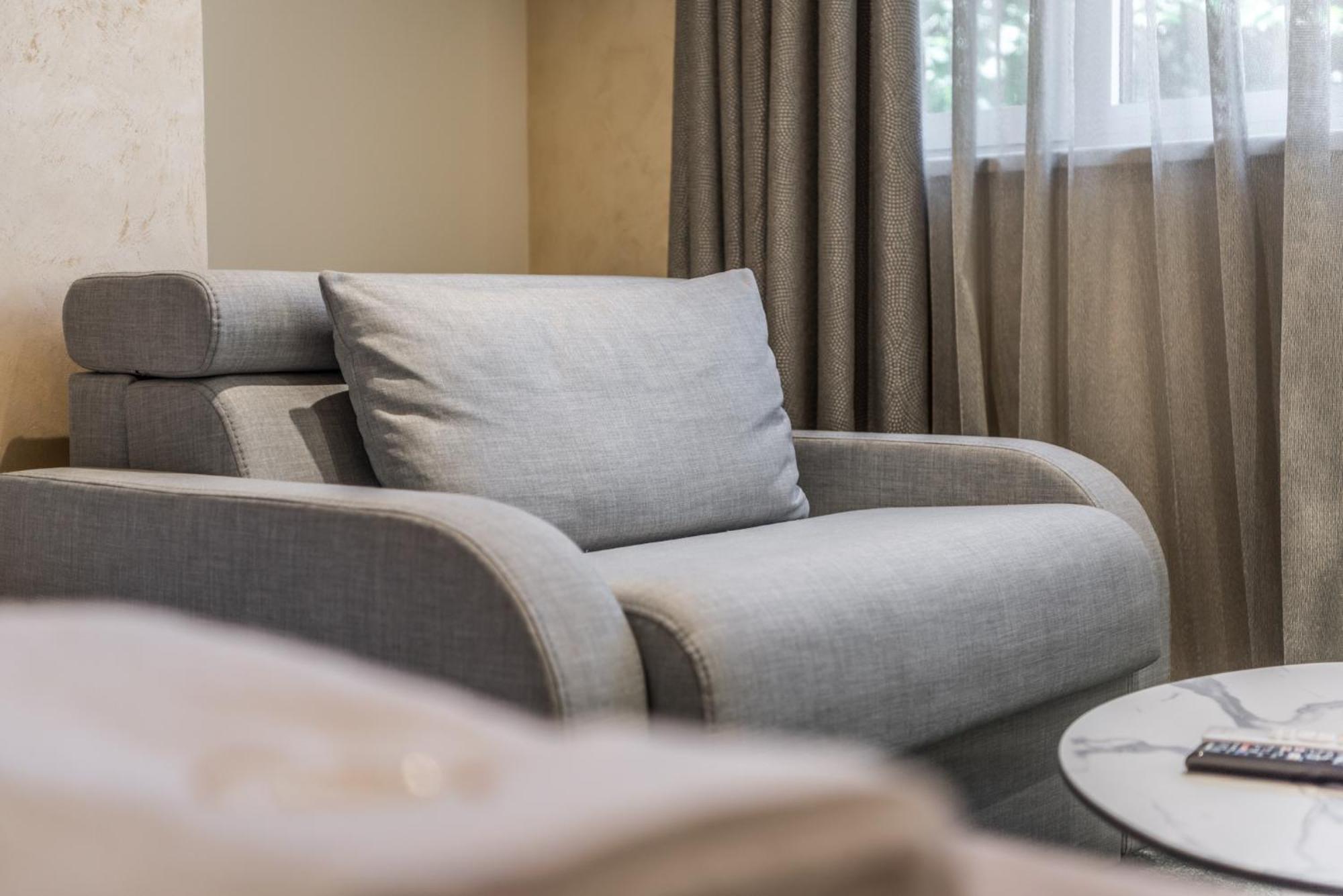 Piazza Luxury Apartments Tirana Exteriör bild