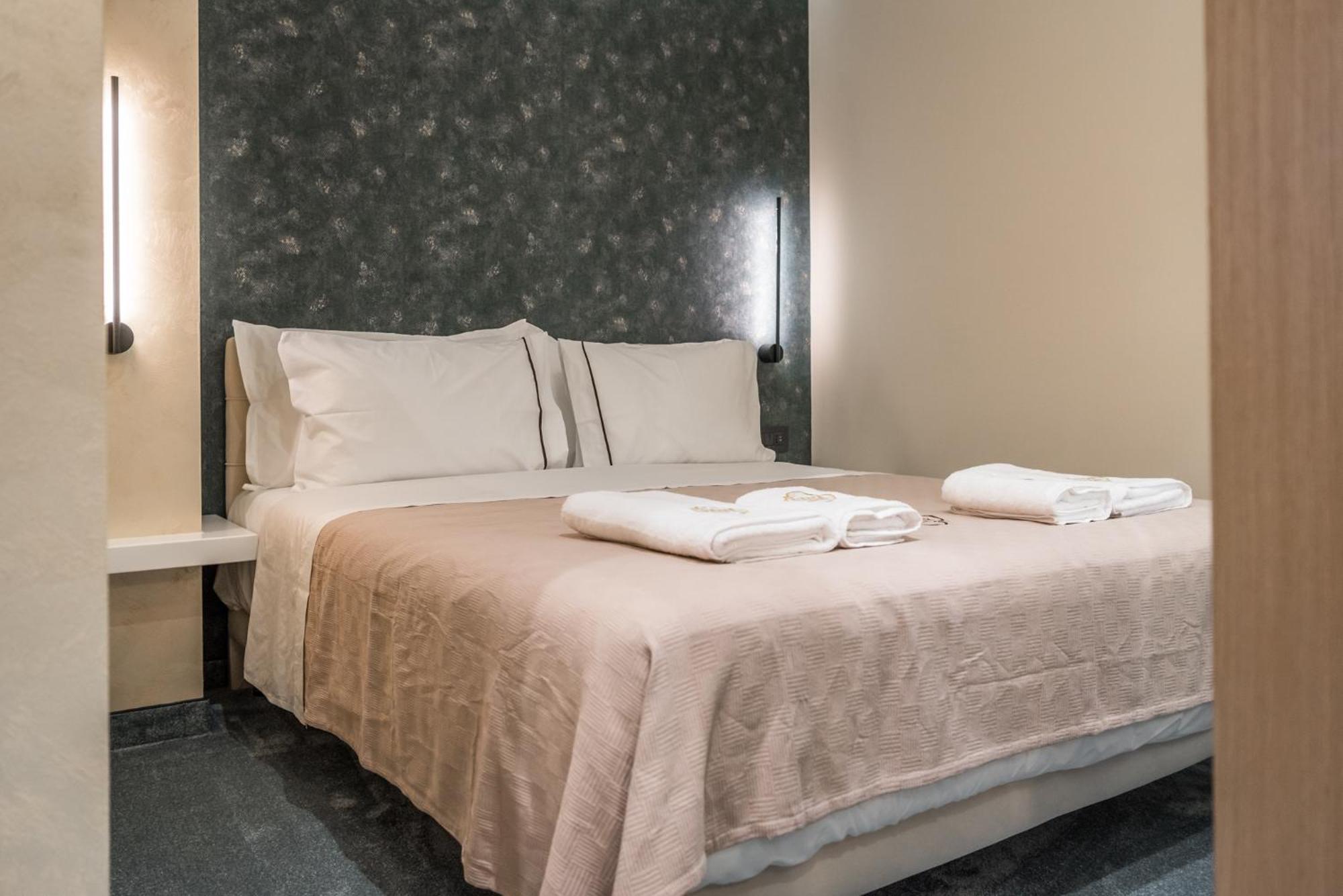 Piazza Luxury Apartments Tirana Exteriör bild