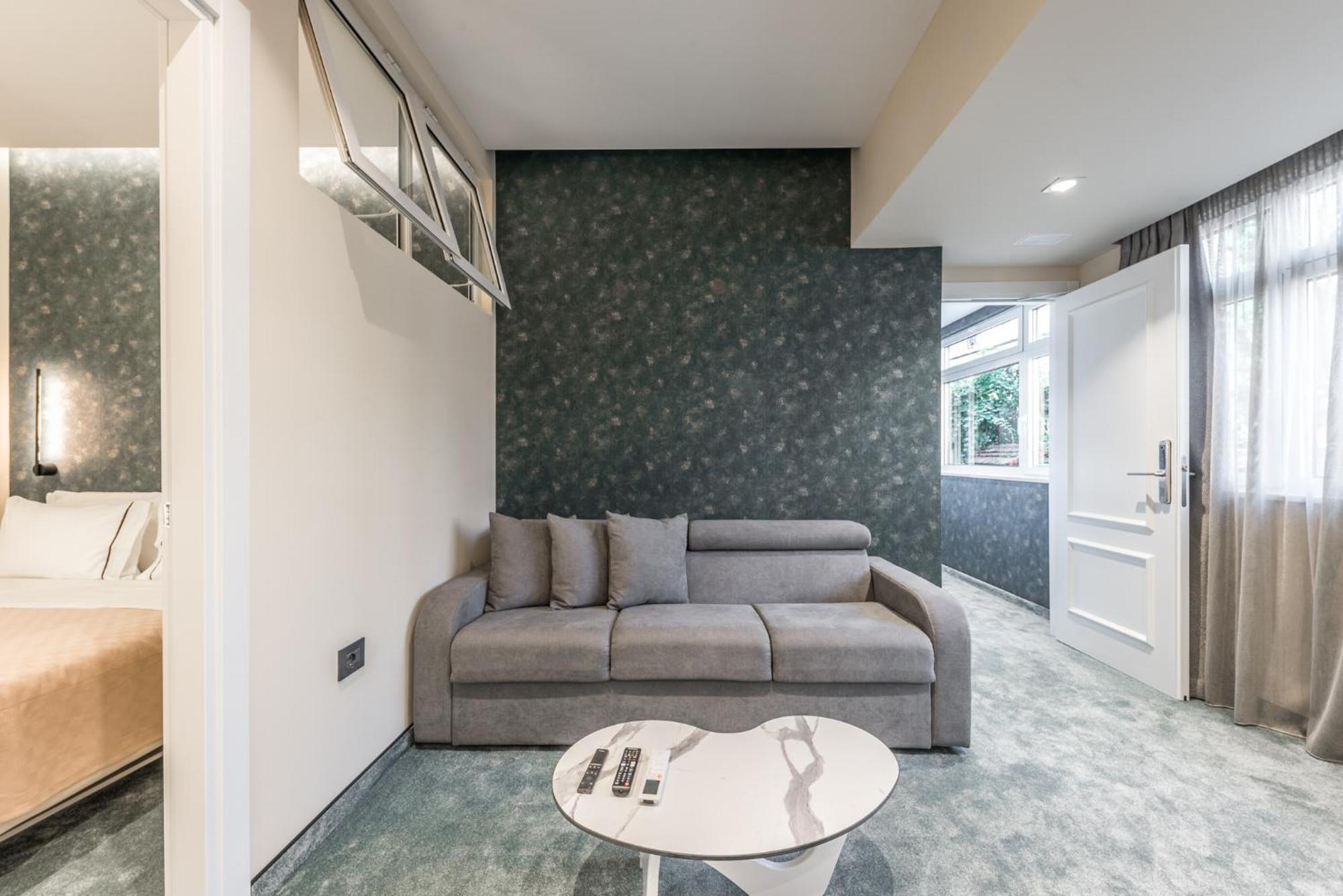 Piazza Luxury Apartments Tirana Exteriör bild