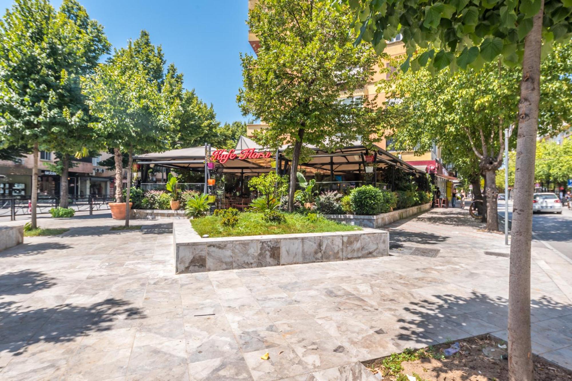 Piazza Luxury Apartments Tirana Exteriör bild